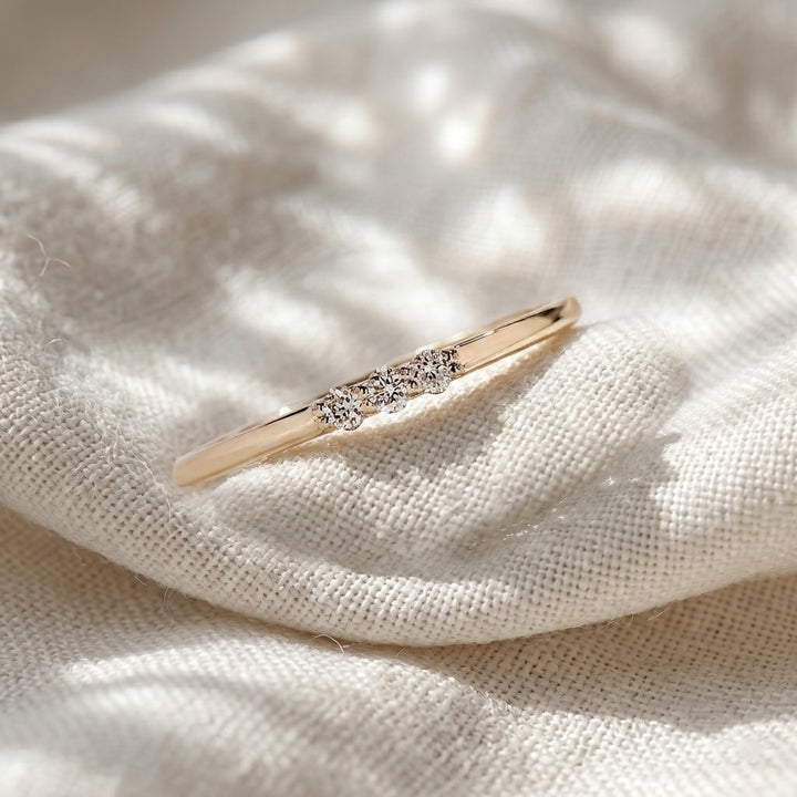 Round Cut 3 Stone Diamond Wedding Band