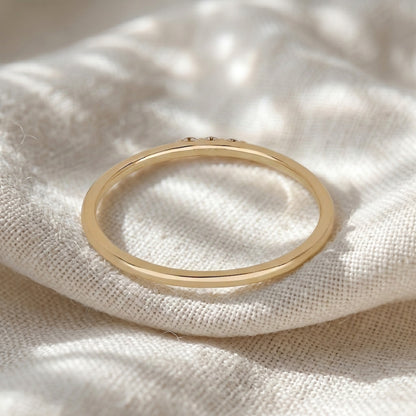 Round Cut 3 Stone Diamond Wedding Band