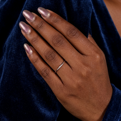Round Diamond Minimalist Wedding Band