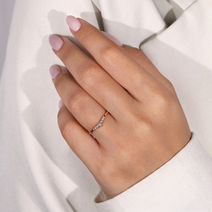 Graduated Seven-Stone Diamond Wedding Band