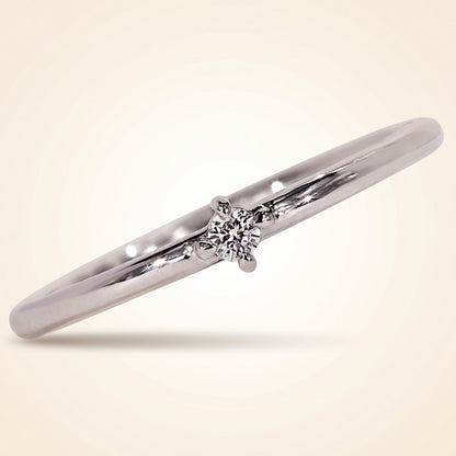 Single-Stone Solitaire Diamond Wedding Band
