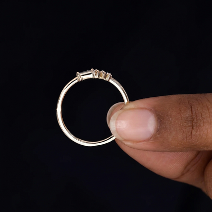 Horizontal Baguette and Round Diamond Asymmetric Cluster Band