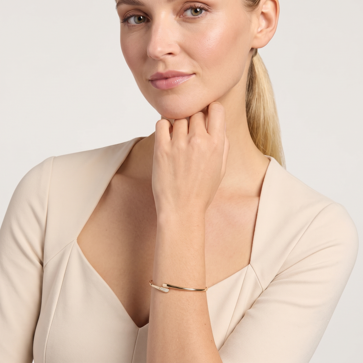 crossover lab grown diamond drop bangle