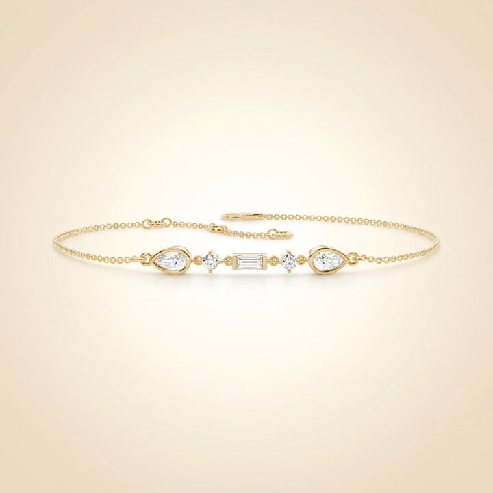Multi-Shape Diamond Cluster Chain Bracelet in Gold