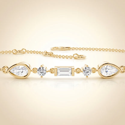 Multi-Shape Diamond Cluster Chain Bracelet in Gold