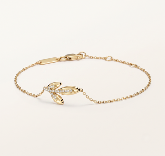Pavé Diamond Olive Branch Chain Bracelet in Gold
