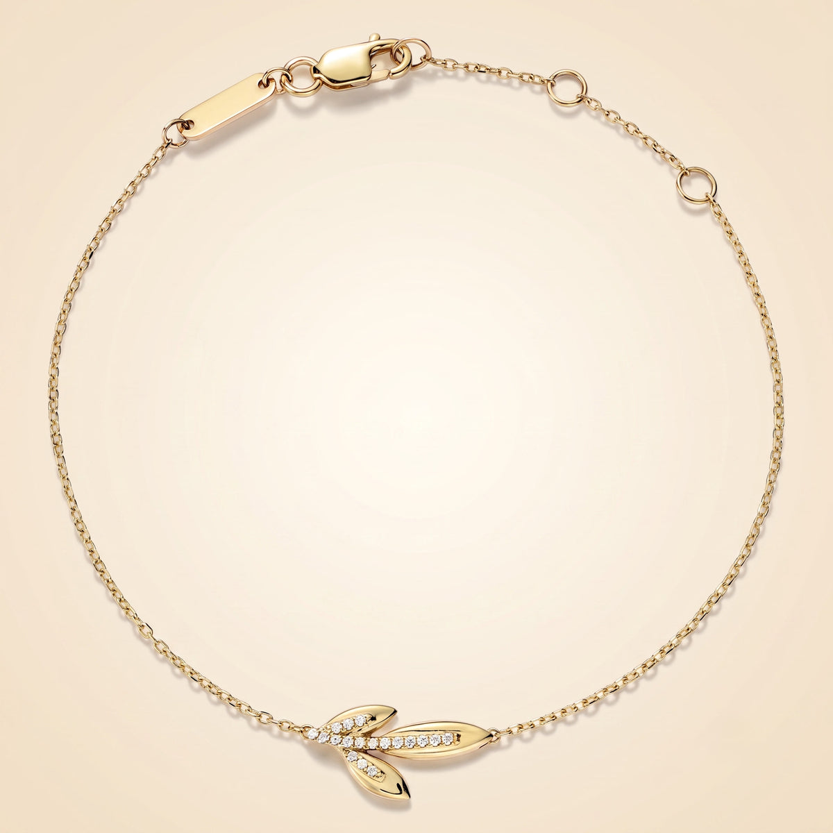 pavé diamond olive branch chain bracelet in gold