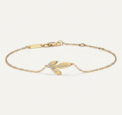 Pavé Diamond Olive Branch Chain Bracelet in Gold