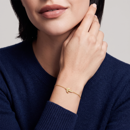 Pavé Diamond Olive Branch Chain Bracelet in Gold