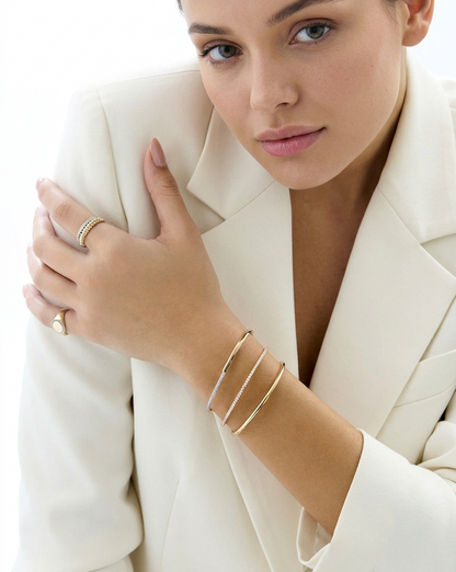 Lab Grown Round Diamond Shared Prong Line Bangle
