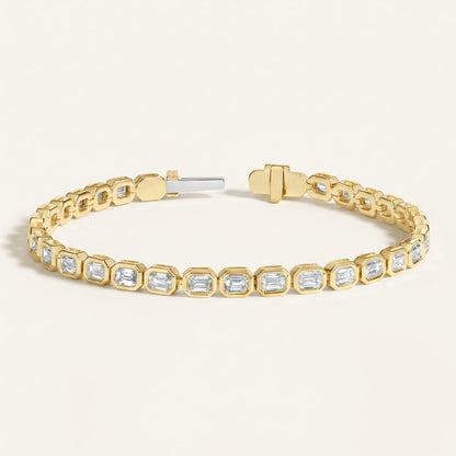 Bezel-Set Emerald Cut Diamond Tennis Bracelet in Gold