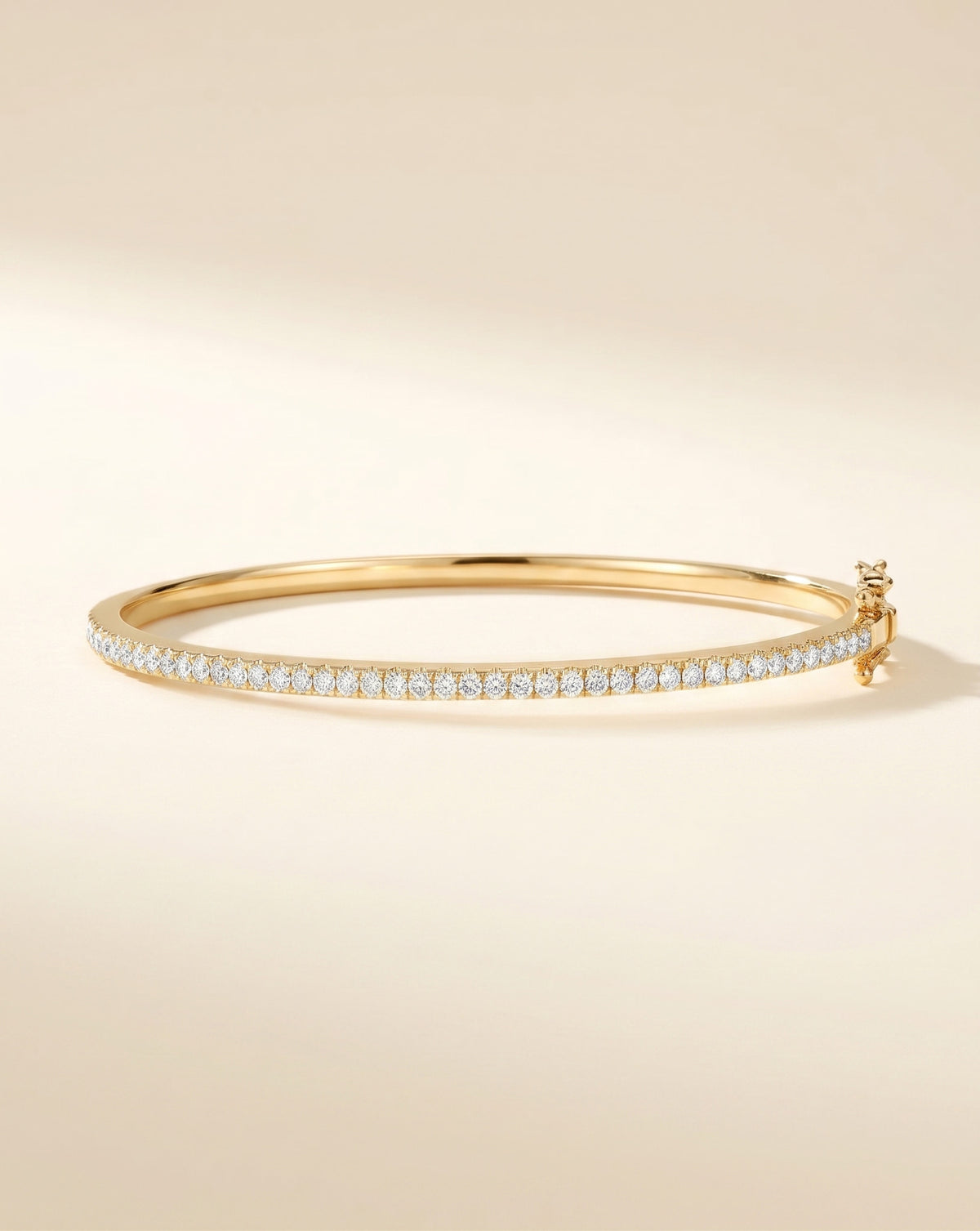 lab grown round diamond shared prong line bangle