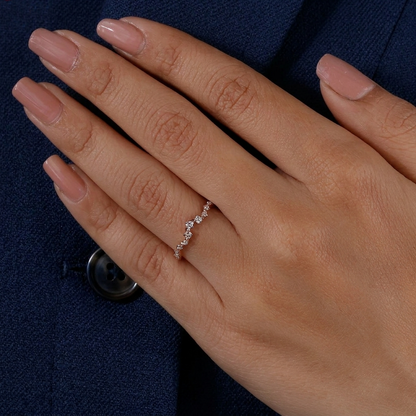 Curved Graduated Round Diamond Contour Wedding Band