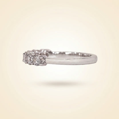 Seven-Stone Round Cut Diamond Band