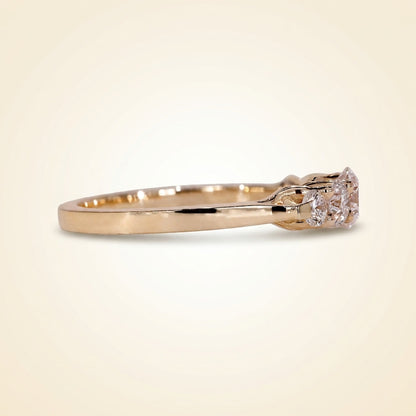 Five-Stone Graduated Round Cut Diamond Band