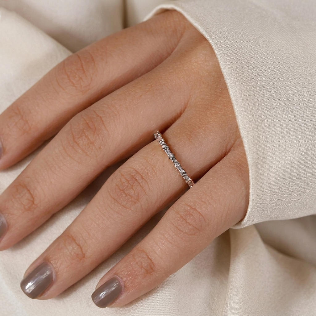 alternating baguette and round cut diamond band