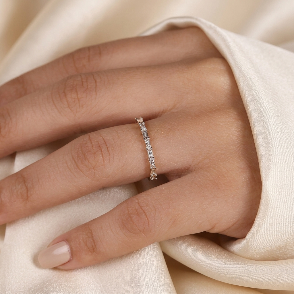 alternating baguette and round cut diamond band