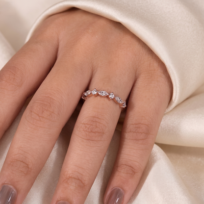 Alternating East-West Marquise and Round Diamond Band