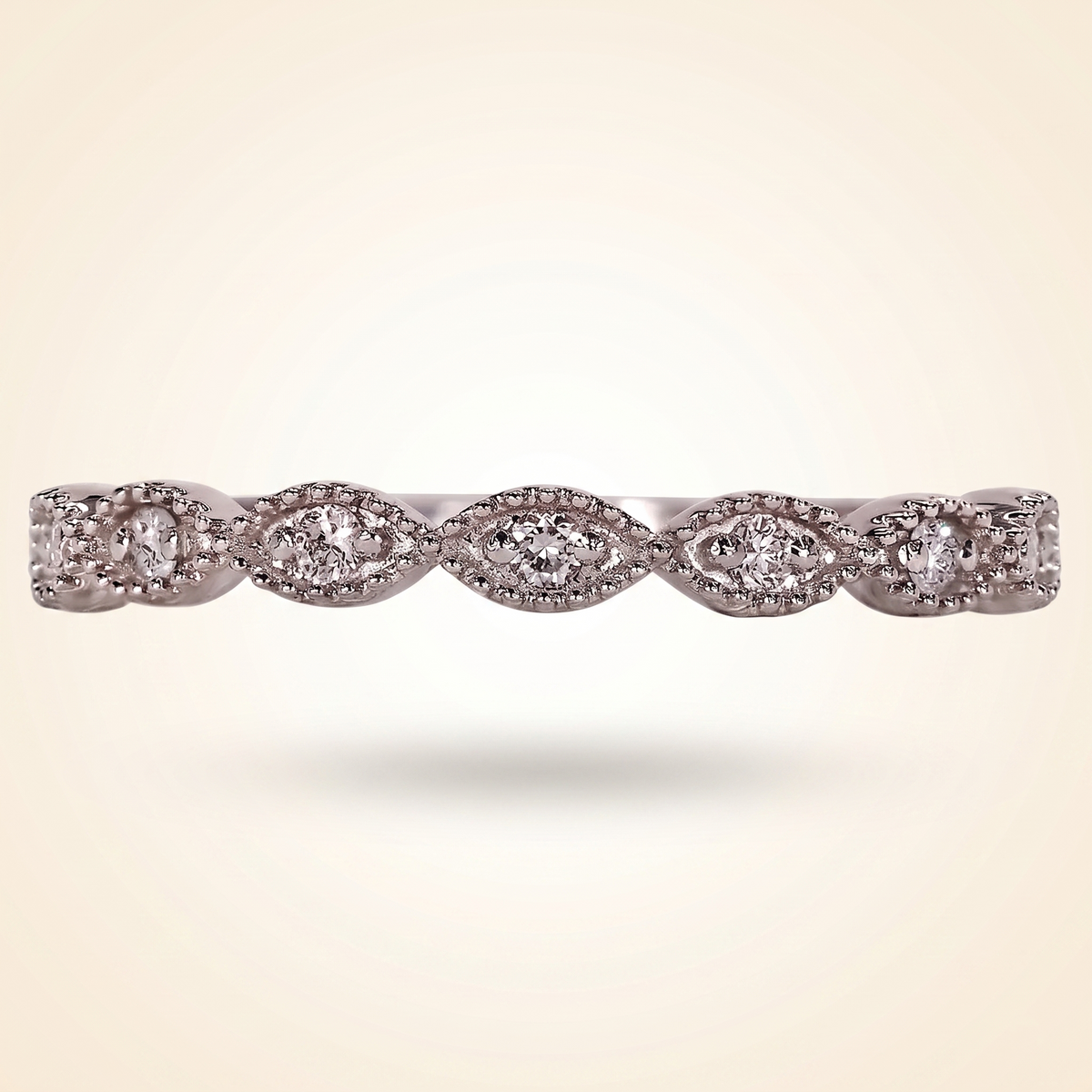vintage-inspired round diamond band