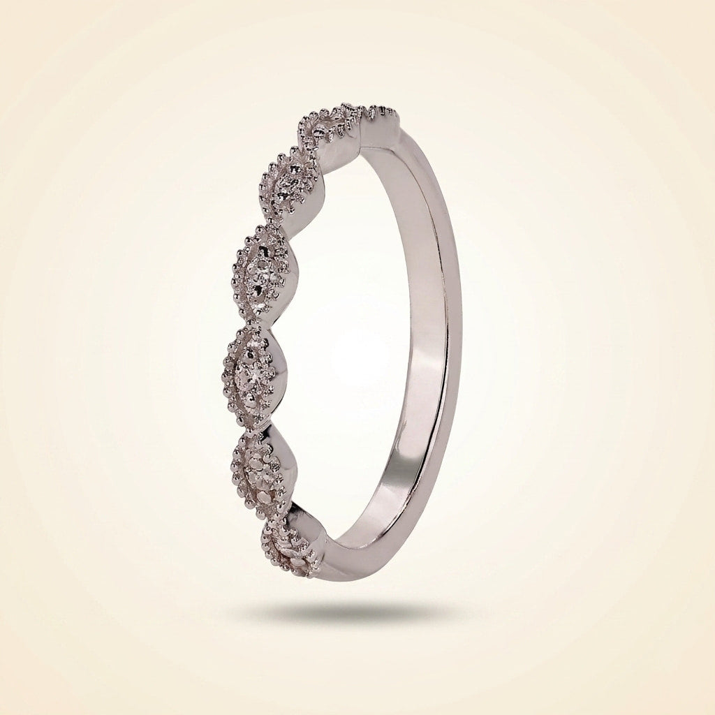 vintage-inspired round diamond band
