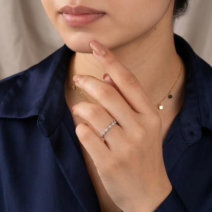 Vintage-Inspired Round Diamond Band