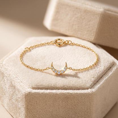 Pavé Diamond Crescent Moon Chain Bracelet
