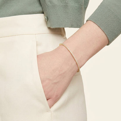 Ultra-Thin Pavé Diamond Hinged Bangle Bracelet