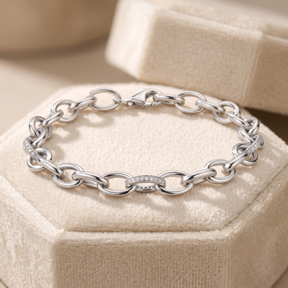 Pavé Diamond Oval Link Chain Bracelet