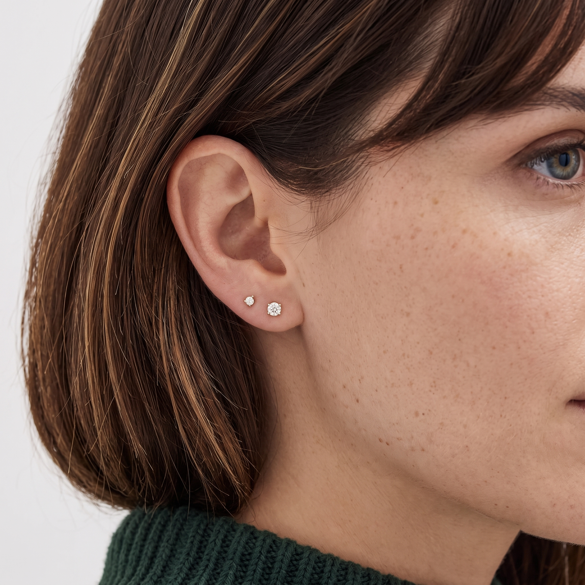 three-prong round diamond martini stud earrings