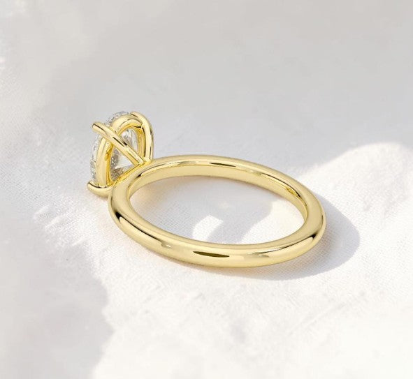 14K Gold 1 Carat Oval Cut Lab Grown Diamond Solitaire Engagement Ring